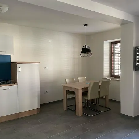 Ferienwohnung Old Square House - Hisa Na Starem Trgu Tolmin Exterior foto