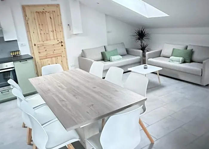 Old Square House - Hisa Na Starem Trgu